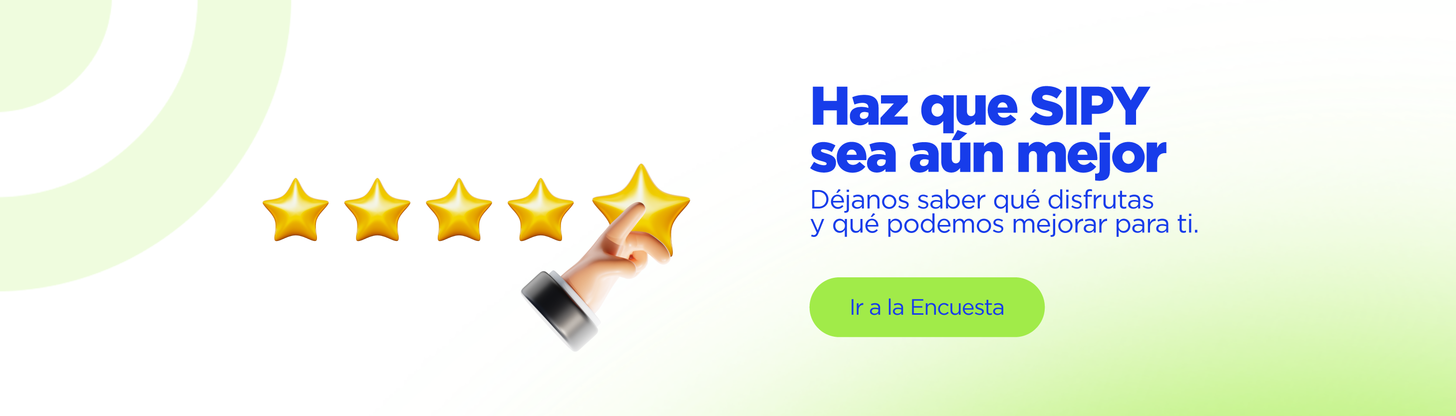Joven sosteniendo telefono en local comercial